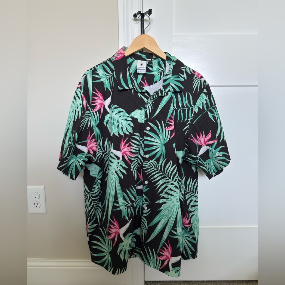 Puma Black and Green Tropical Men's Button Up Shirt
